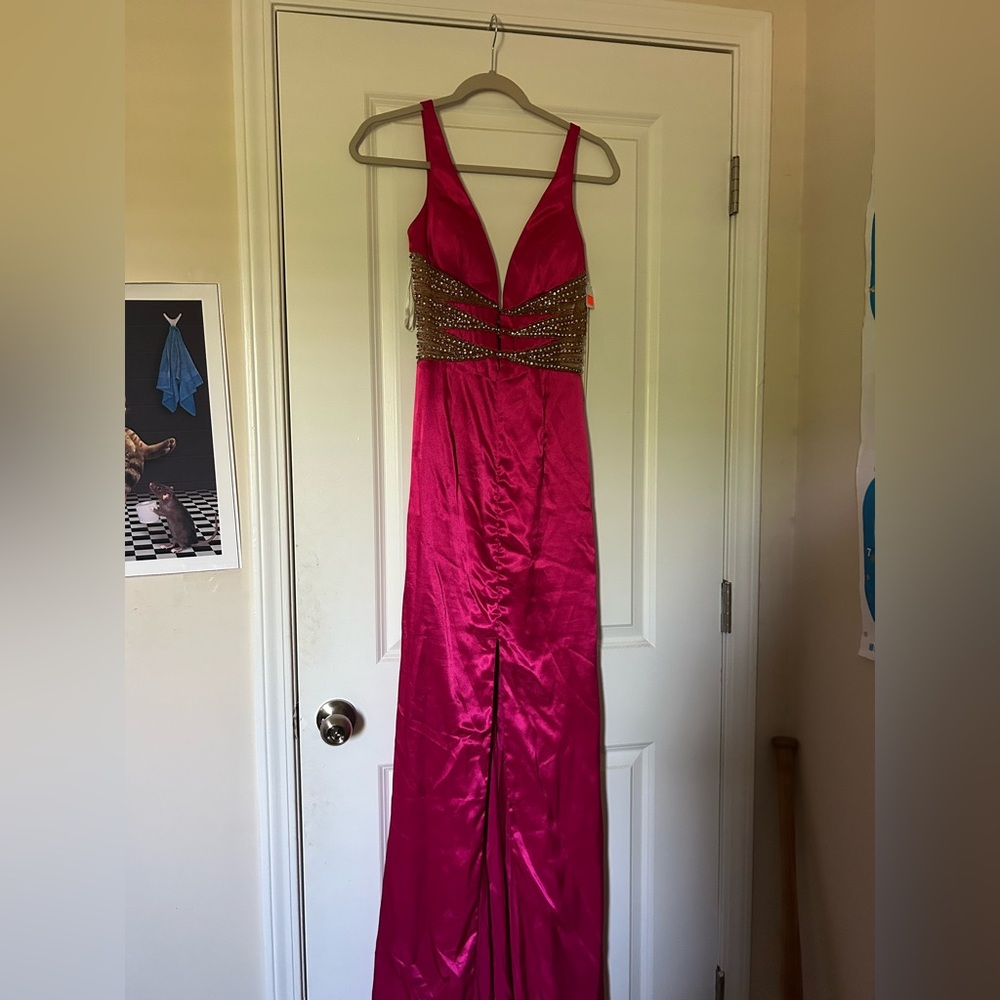 Sherri Hill Prom Dress size 4 new with tags Pink Evening Gown with Gold Accents
